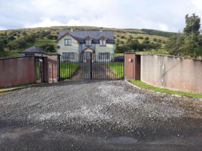 Impeccable 4-Bed House in Drumshanbo